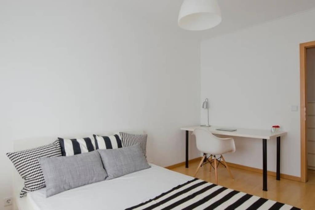 New Office - Free Wifi & Parking - Self Check-in - Daikin Airco * Lissabon