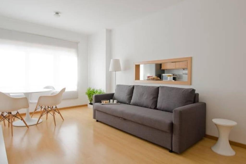 Apartment New Office - Free Wifi & Parking - Self Check-in - Daikin Airco